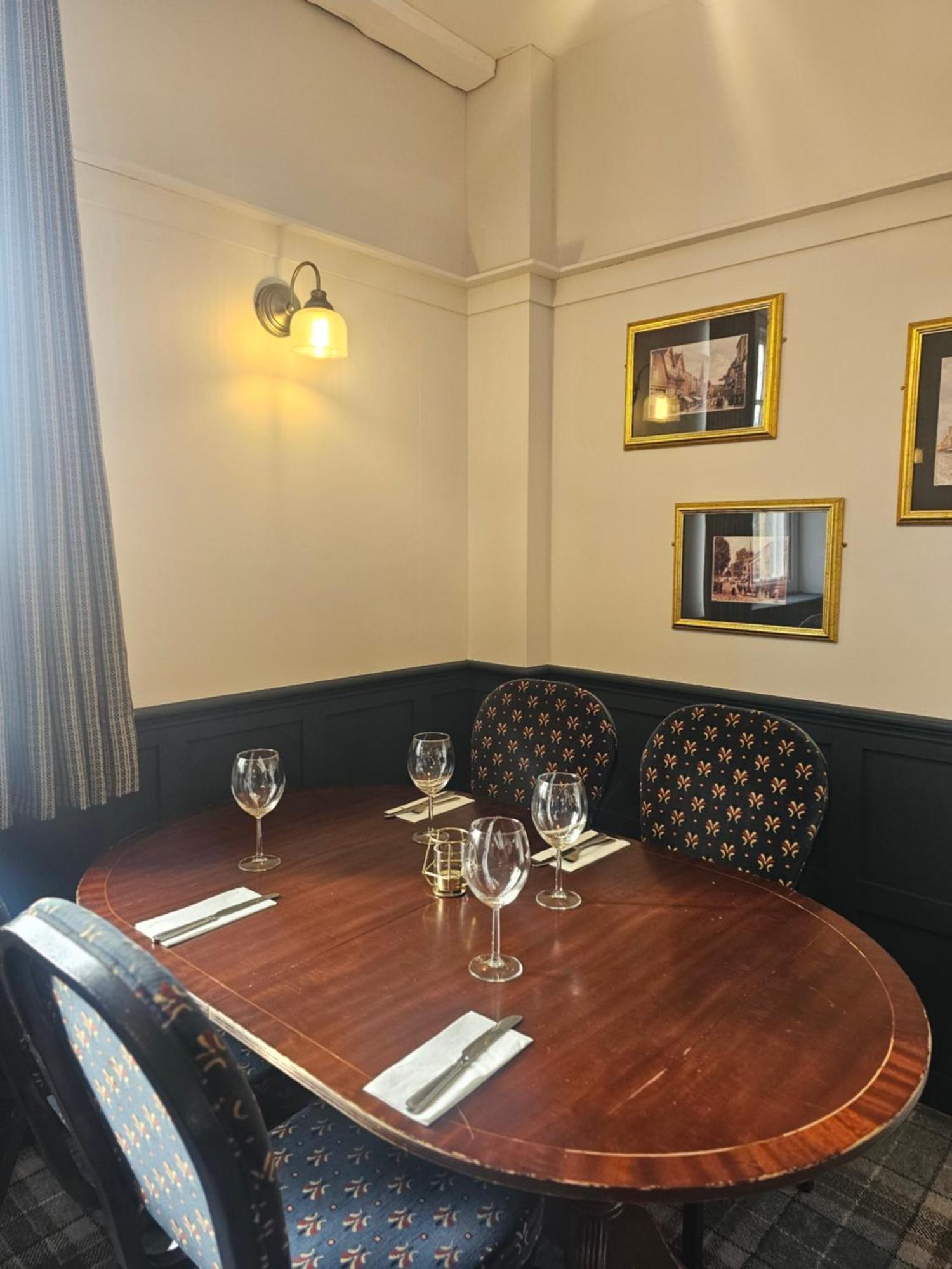 The Old Railway Hotel Porton المظهر الخارجي الصورة